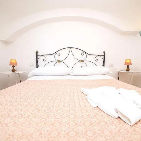 Il Borghetto Apartments&rooms * Procida